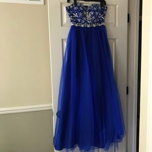 MASQUERADE formal gown size 5